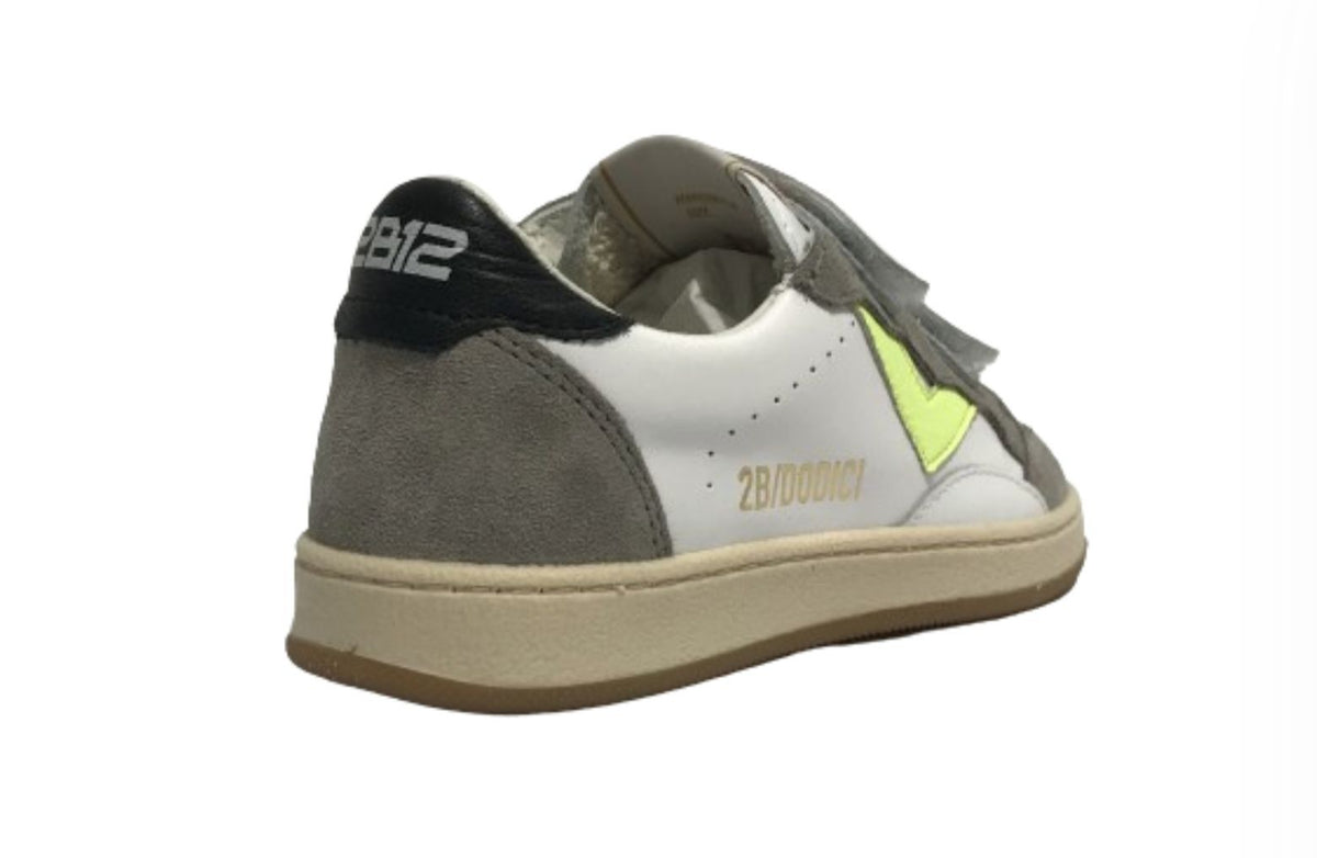 Scarpe bambino 2B12 sneaker con strap Mini.Play-83 in pelle bianco/ grigio/ fluo ZS24QB09