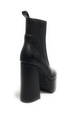 Scarpe donna tronchetto Gold&gold tc 120 in ecopelle nero D23GG19 GD696