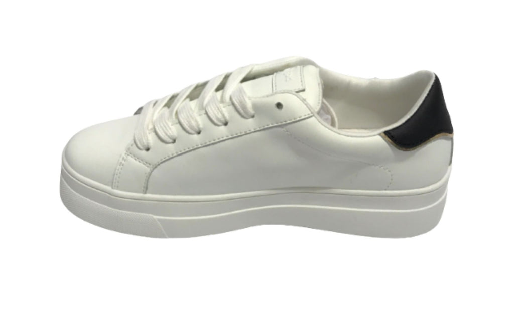 Scarpe donna sneaker Gold&gold ecopelle bianco/ nero con borchie DS22GG01 GB316