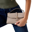 Borsa a mano/ tracolla Queensland simply taupe B26GU46 VG965520