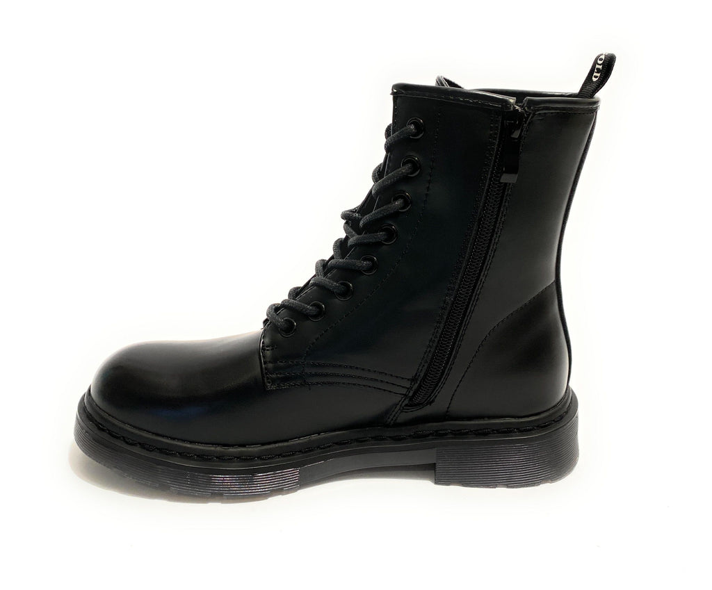 Scarpe donna Gold&gold anfibio in ecopelle nero con fondo carrarmato D21GG22