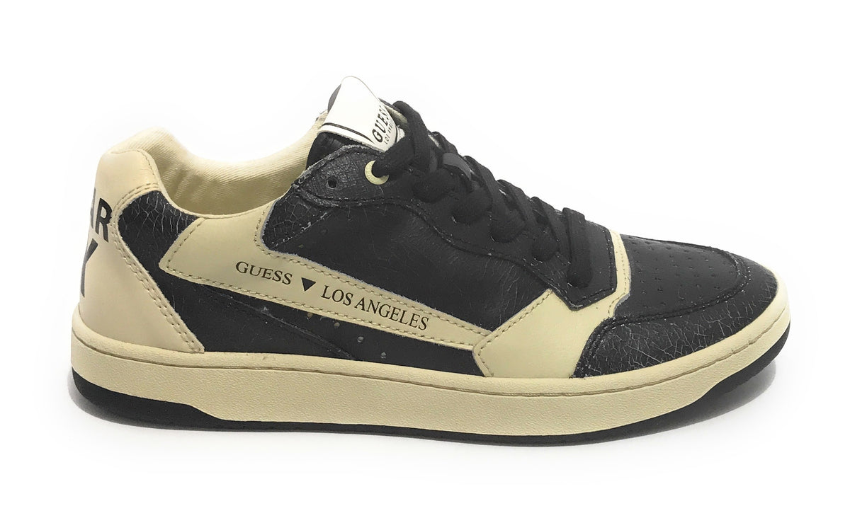 Scarpe uomo Guess sneaker mod. Pesaro low in pelle nero/ bianco U21GU04