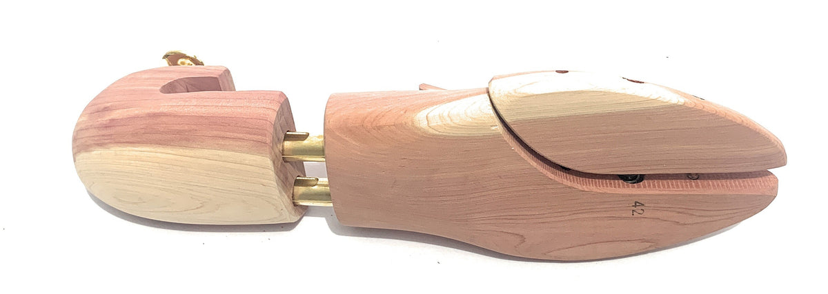 Forme Elite per calzature in cedro con spacco laterale regolabile