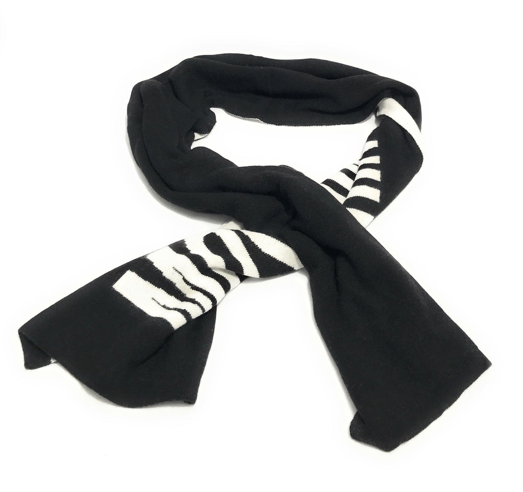 Sciarpa donna Moschino nero C23MO017 50205 M5639