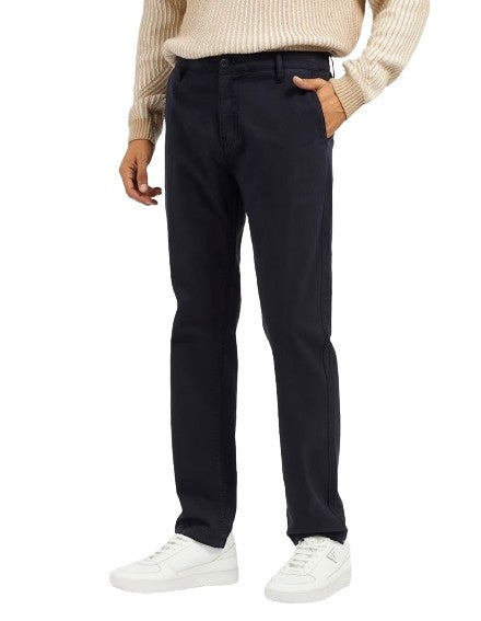 Pantaloni uomo Guess Angles chino blu scuro ES24GU06 M4RB16WFYRB G7V2