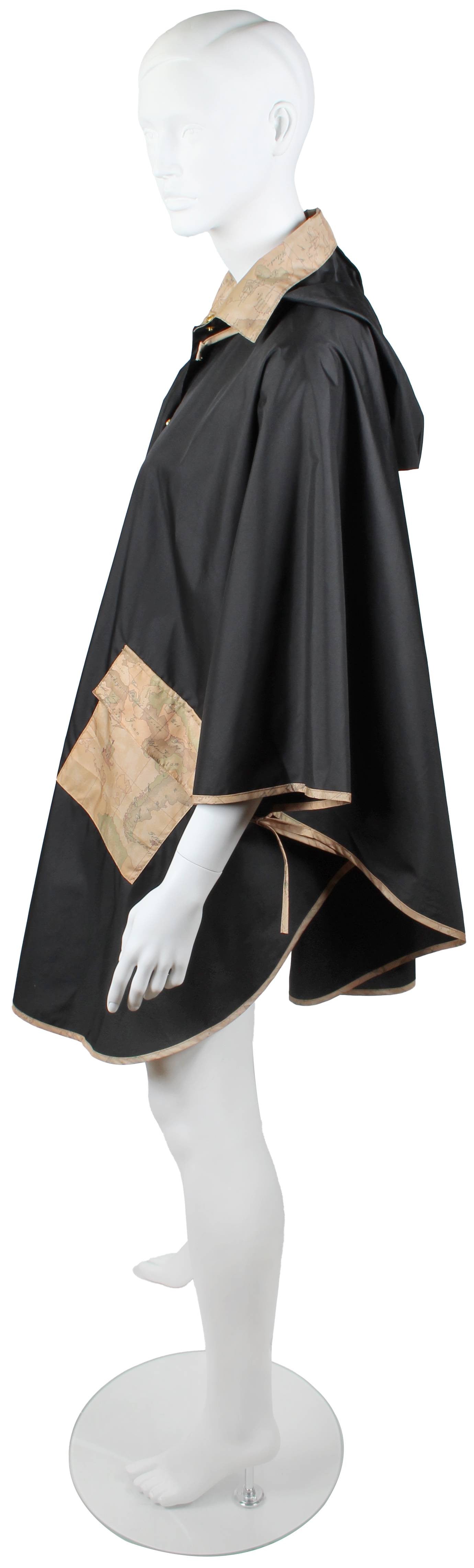 Mantella pioggia Alviero Martini 1A Classe lunga nero C26PC02 900 A