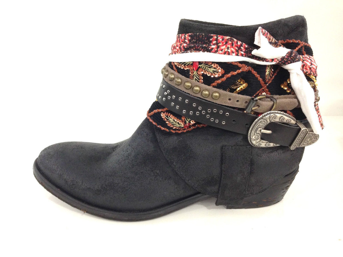SCARPE  DONNA TEXANINO LAVORATO A MANO IN CAMOSCCIO NERO ECLIPSE H.MADE  D14PR02