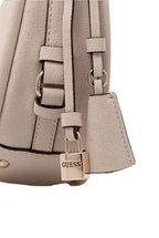 Borsa donna Guess Danya hobo scanosciata taupe BS26GU209 SG991801