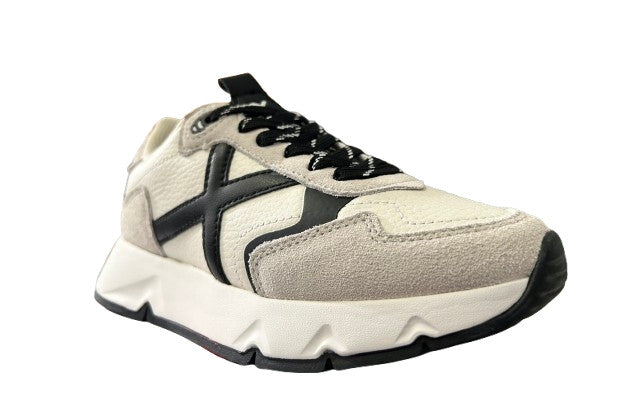 Sneaker donna Munich Mamba 18 bianco/ nero D27MU05 4191018
