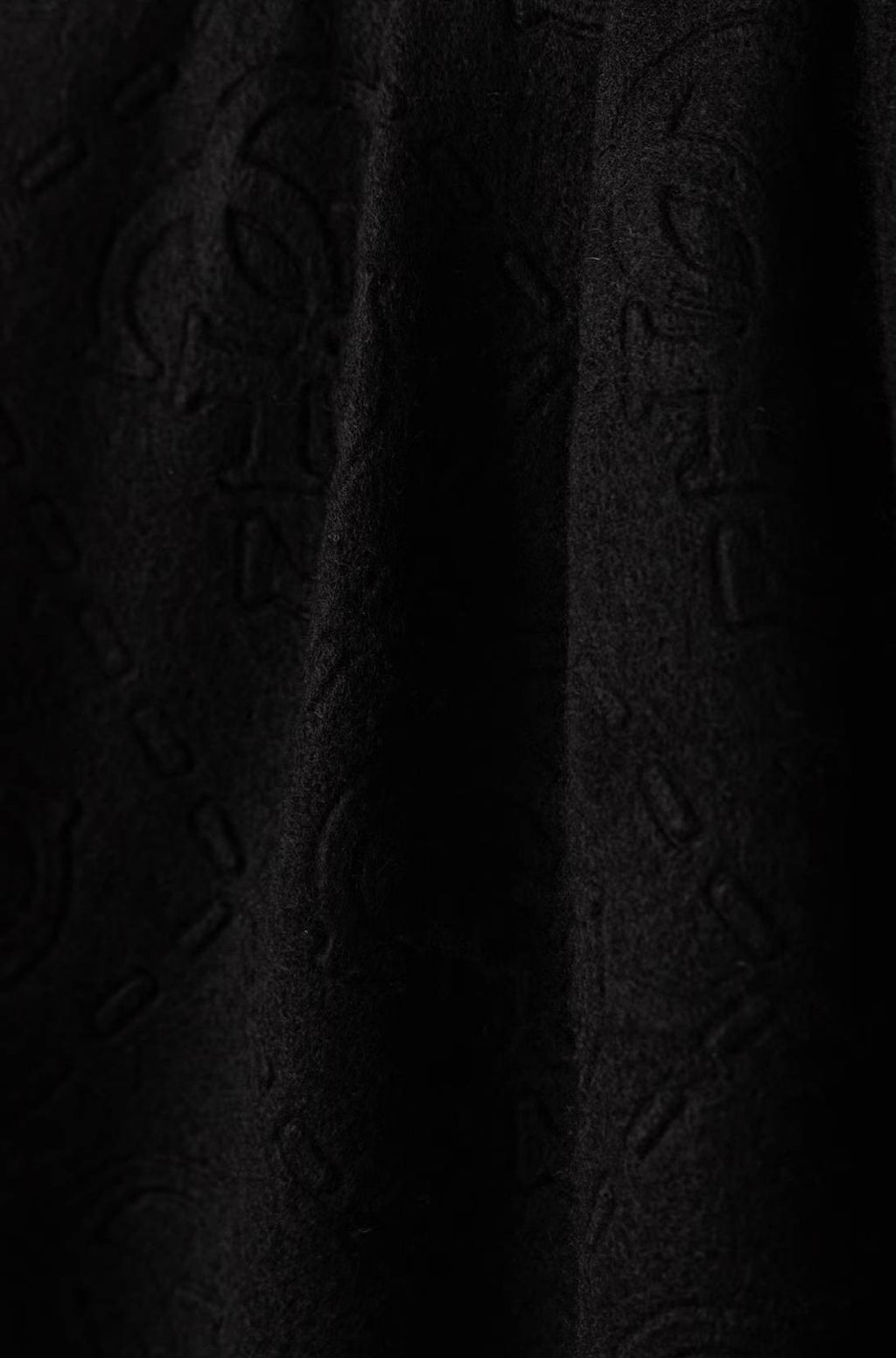 Sciarpa uomo Guess Boston black multilogo C27GU54 AM9673POL03